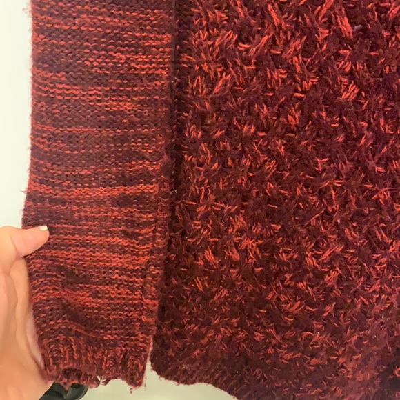 Red sweater - Picture 3 of 9